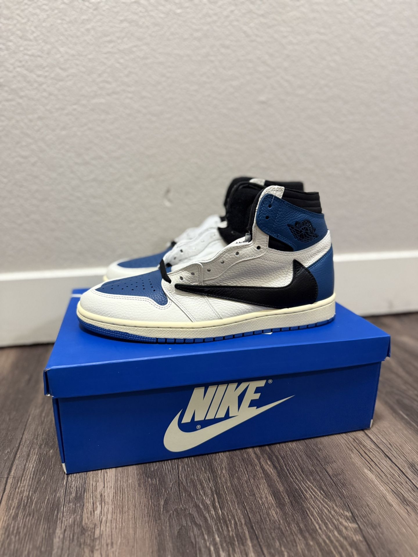 Nike X Travis Scott High Top Fragments Size 10