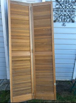 Vintage Louvered Bifold Door