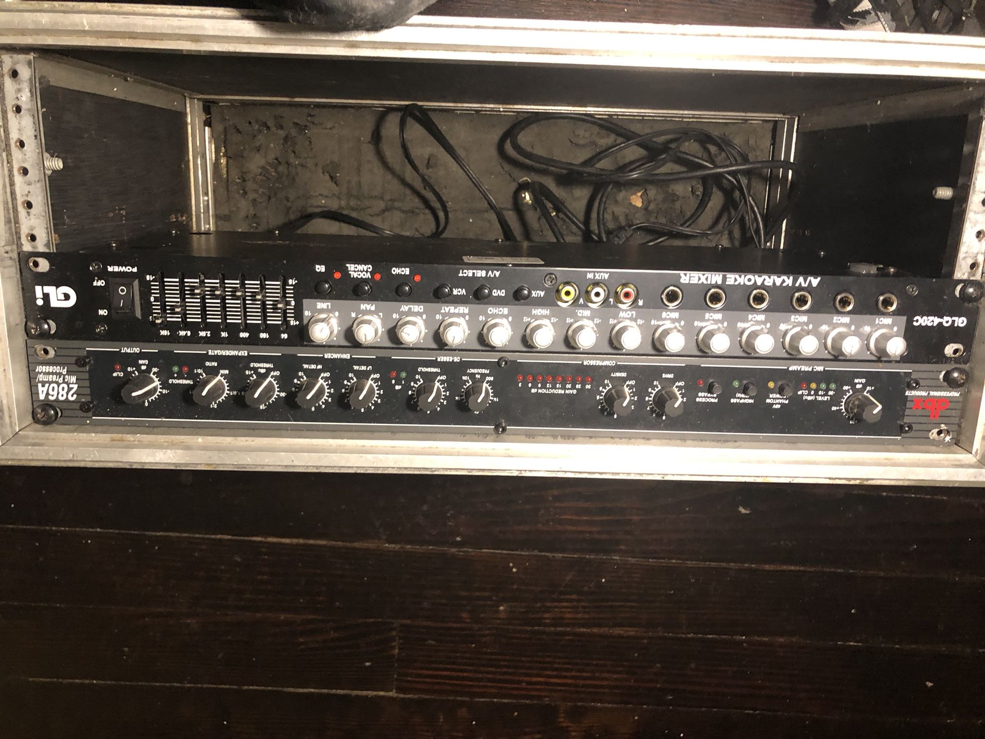 Mic Processor And Karaoke Mixer With Rack Case