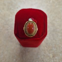 18k Yellow Gold Red Coral Oval Cocktail Ring