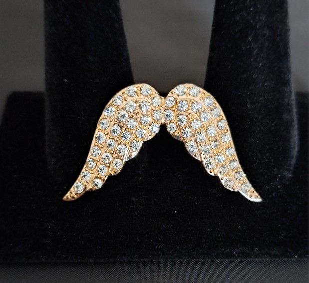 Victoria's Secret "Bling Angel Wings" Brooch