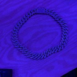 Moissanite Cuban Link Chain