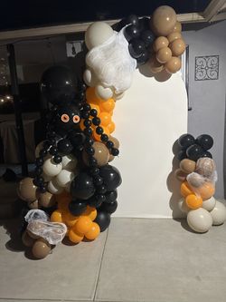 Balloon Garland - Halloween Theme