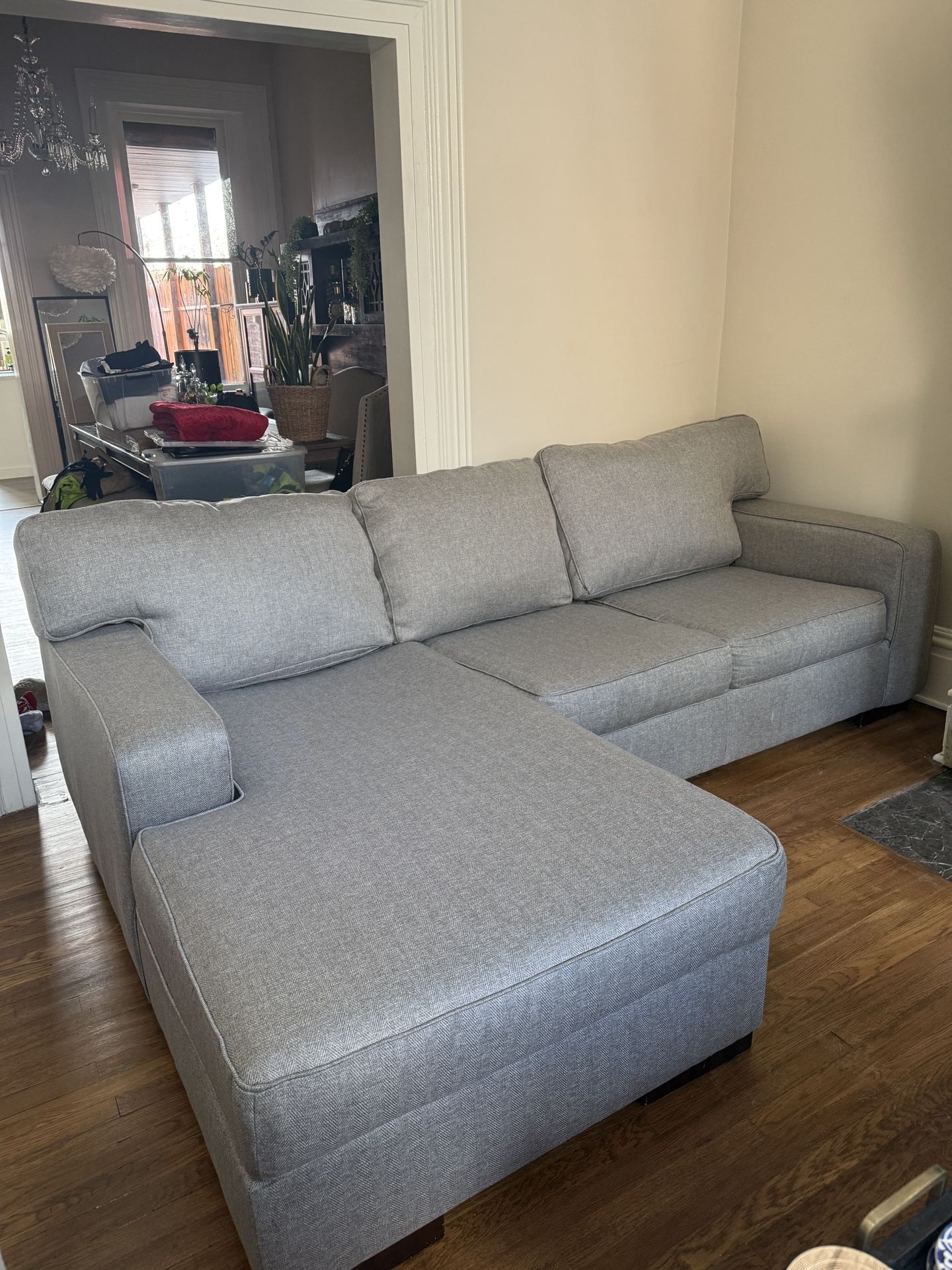 Sofa With Chaise