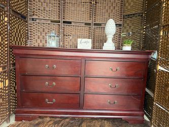Cherry 6-Drawer Dresser