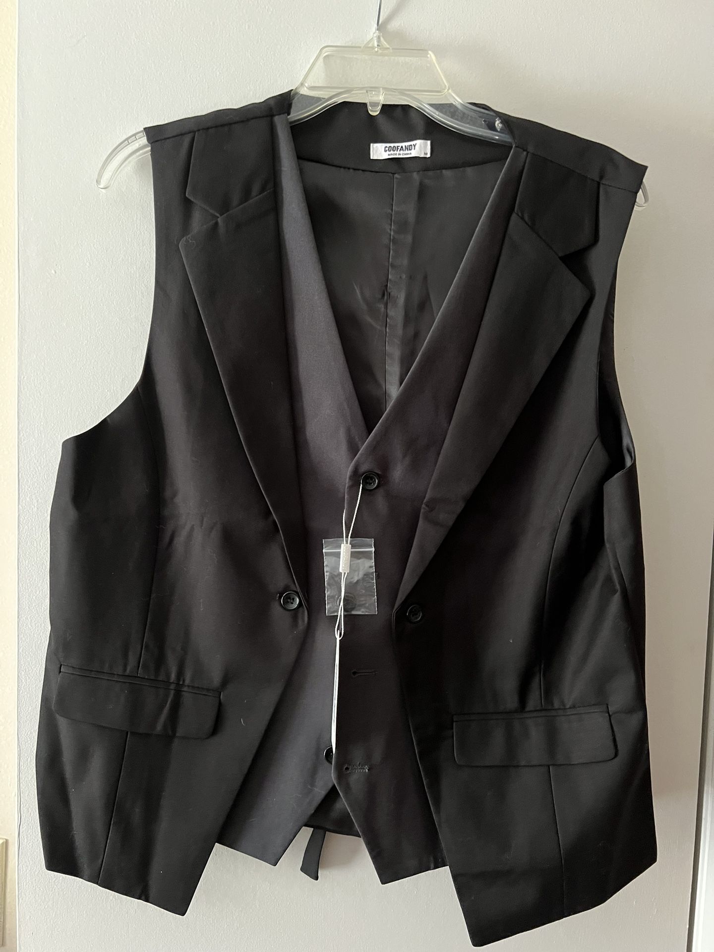 Men’s Suit Vest Size Medium New