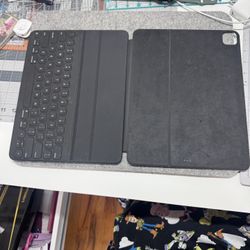 Apple Smart Keyboard