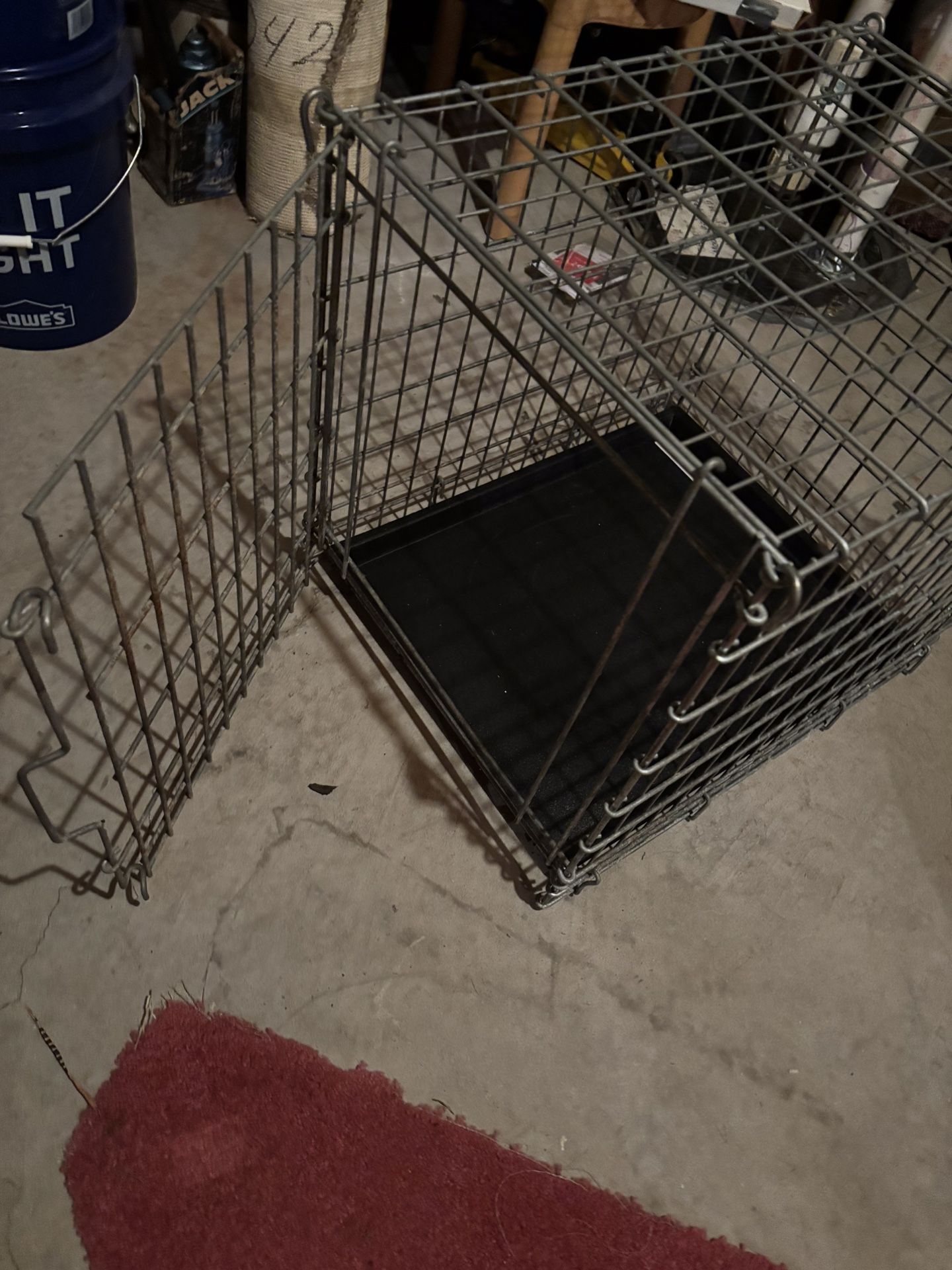 Small To Medium Dog Crate / cage 19 1/2 by 24
