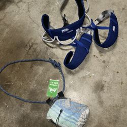 Petzel Harness w/ Bag 