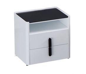 White nightstand ，$150