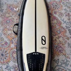Surfboard Tomo Cymatic 5’5 With Fins