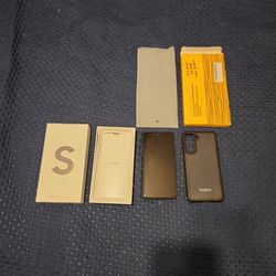 Unlocked Samsung S21 FE 5G 128GB W Box & Accessories 