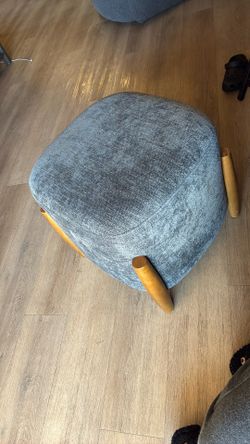 Stool/ Foot Rest