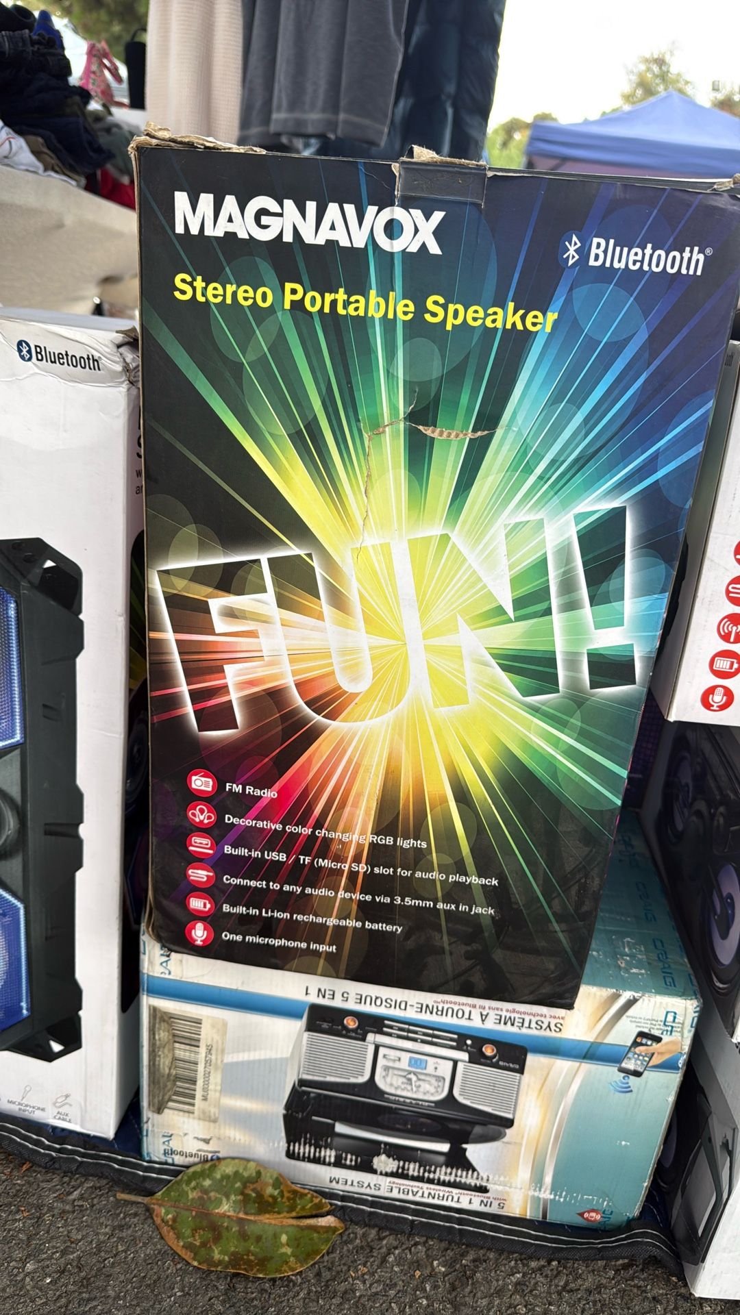 Magnabox Stereo Speaker