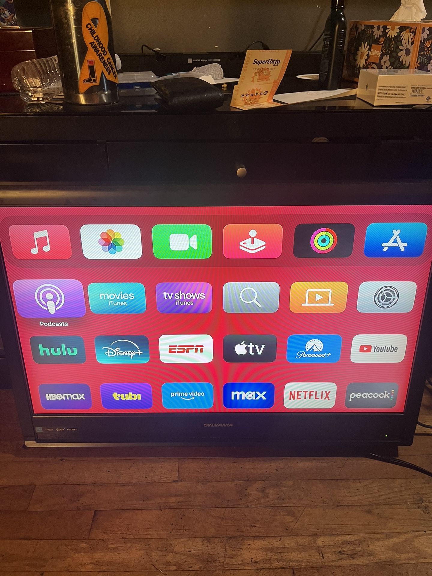 35” Sylvania TV