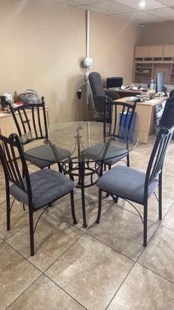 Outdoor table and chairs