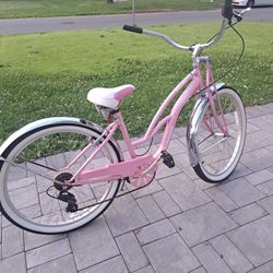 26in Schwinn Roxie 7 Speed Beach Cruiser 