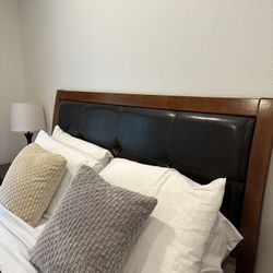 Queen Bed With Mattress 