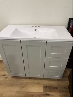 Bathroom cabinet + sink