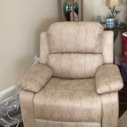 Recliner . Out Of The The Box! Never Used!