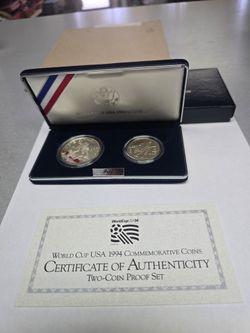 WORLD CUP USA 1994 COMMEMORATIVE  TWO COIN PROOF SET.