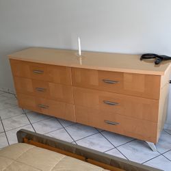 Italian Dresser With 6 Drawers 