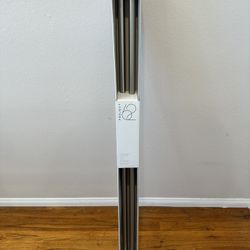 Curtain rod