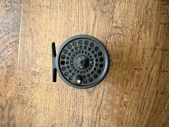Fly fishing reel