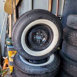 3 WHITE WALL TIRES  14" ,2 - 750x14,1- G78x14,LIKE NEW CONDITION 