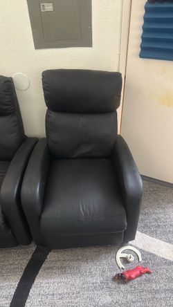 Recliner chair (2)