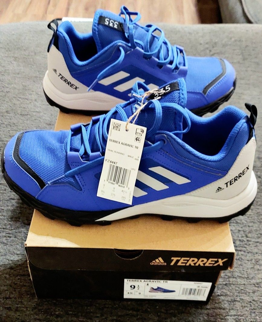 ***NEW RUNNING SHOES***