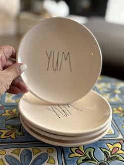 Rae Dunn Yum plates set of four for $10