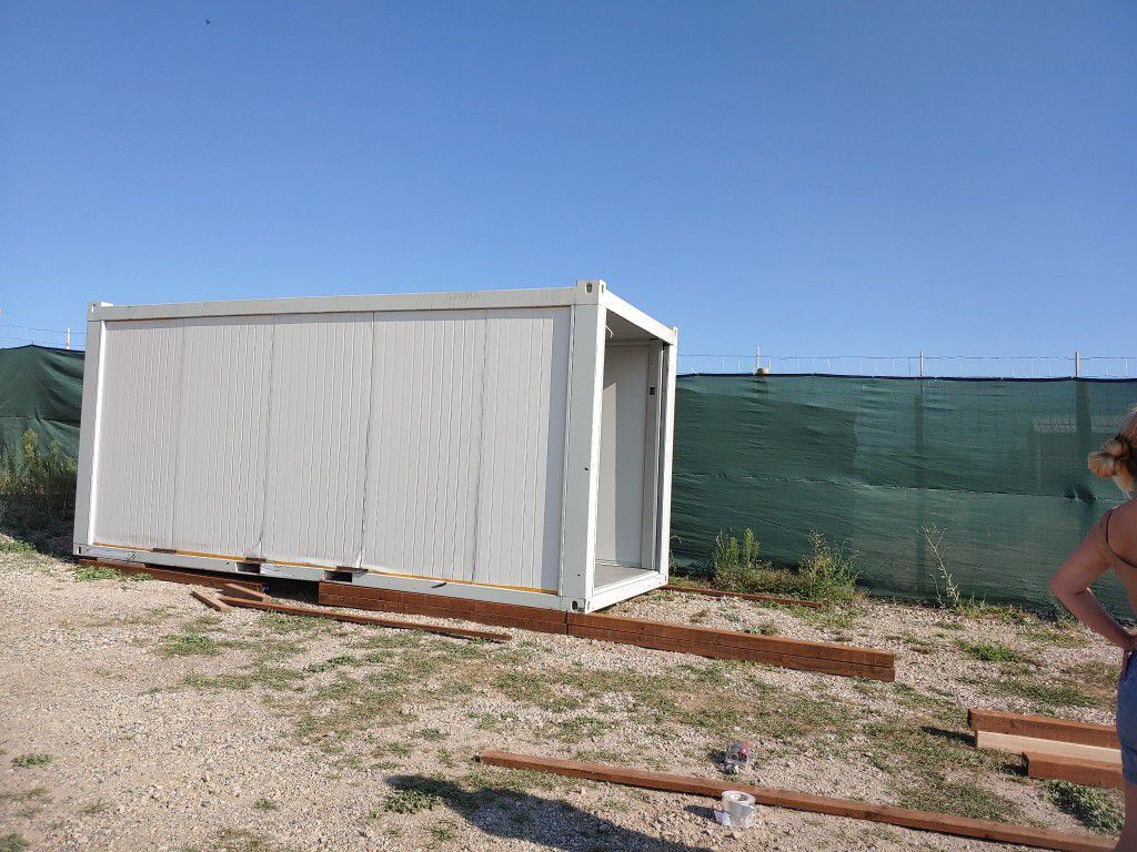 Kit Shipping Containers 8 Wide, 9 Tall, 20 Long