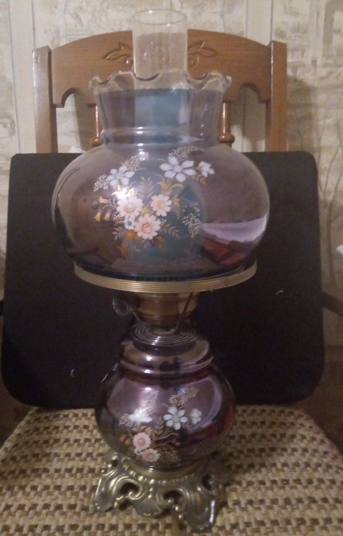 ANTIQUE HURRICANE TABLE LAMP