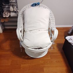 Bridal Or Baby Shower Seat 