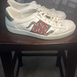 Gucci Snake Embroidered shoes, White Leather, Embroidered, US 9.5