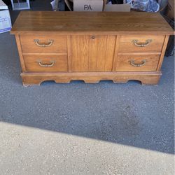 Cedar Chest With Lock And Key 