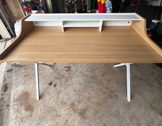 IKEA - desk