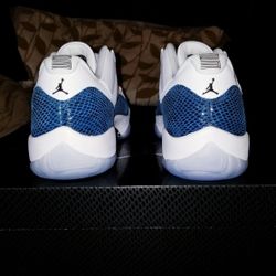 Jordan 11 Low "Snake Navy" (2019)