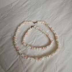 Vintage Pink/Peach Puka Shell Necklace & Bracelet 