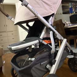 Uppababy vista v2 stroller with bassinet