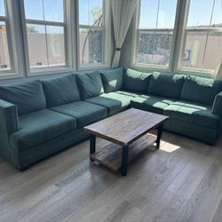 Sectional Couch/Sofa