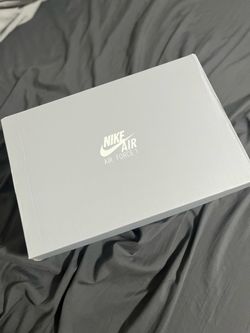 Nike Air Force 1 Sneakers in Box