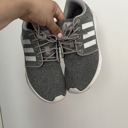 Adidas/ very comfy/ gentle used/ like you could see pic/ women size 7