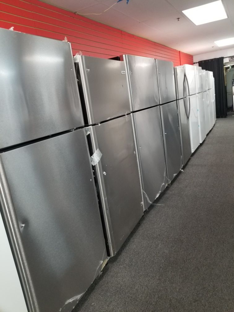 Frigidaire 30"wide new scartch and dent top and bottom stainless steel refrigerators 6months warranty