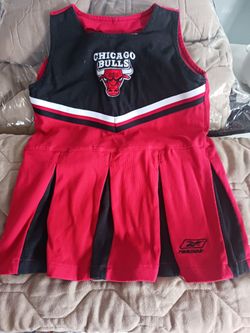 CHICAGO BULLS  DRESS SIZE 5-6