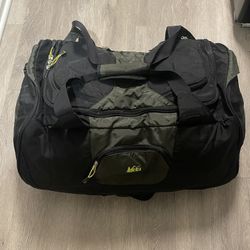 REI Tech Beast 100L Duffle Travel luggage bag w/backpack straps to carry on back. Shoulder strap included just not pictured here.