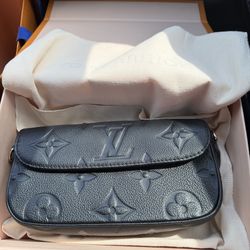 Louis Vuitton purse