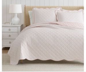 New!โจ Martha Stewart 3 pc reversible gingham quilt bedding set full/queen. Retails for $120