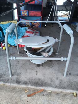 Elderly potty chair